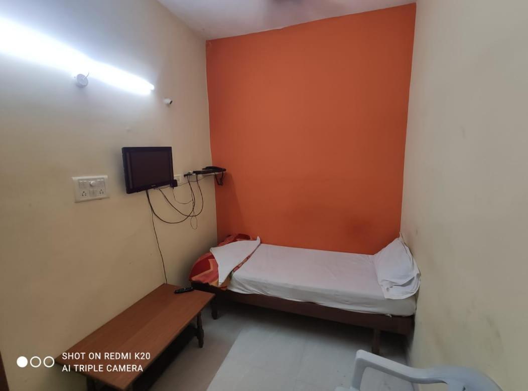 Hotel Sai Nivas Residency ハイデラバード エクステリア 写真